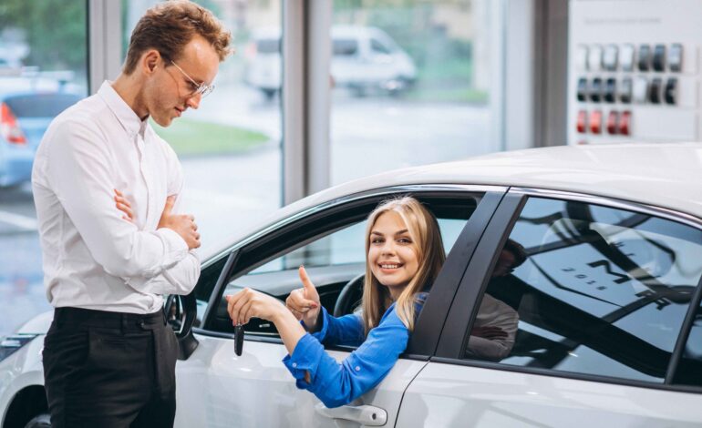 Why is long-term car rental advantageous in Dubai?